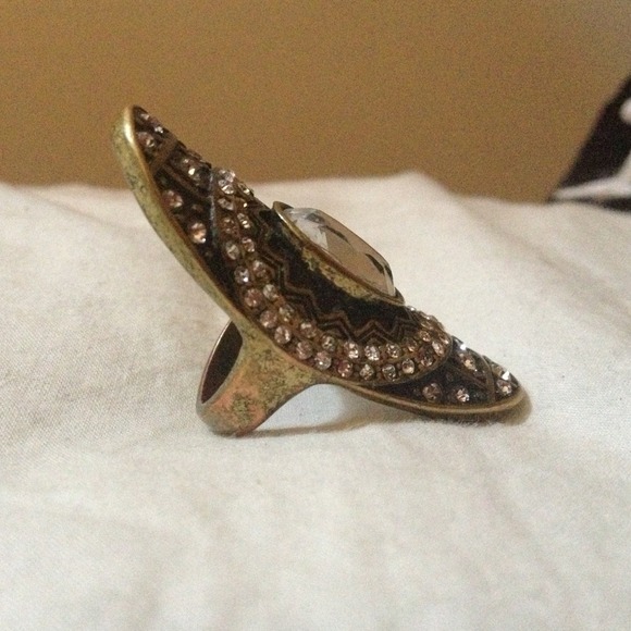 Ring - Picture 3 of 3