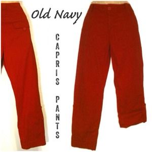 🚫Sold🚫#52  Old Navy Red Pants/Capris size 10