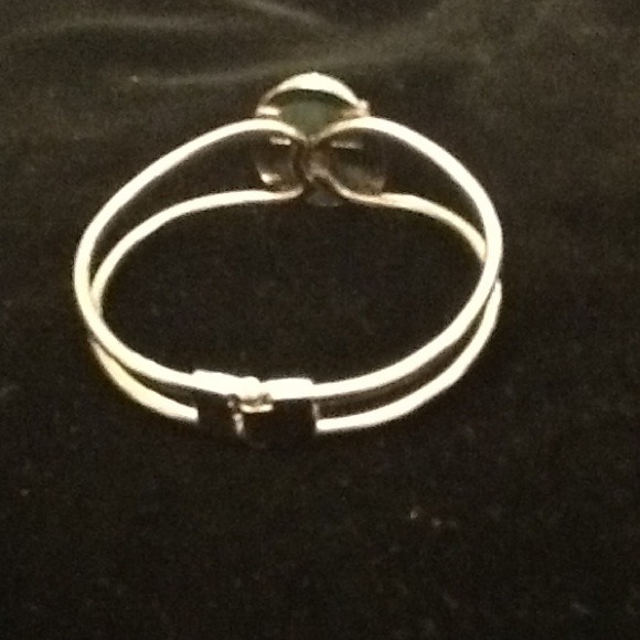 SiLVER BRACELET WITH BLUE STONE - Picture 2 of 3