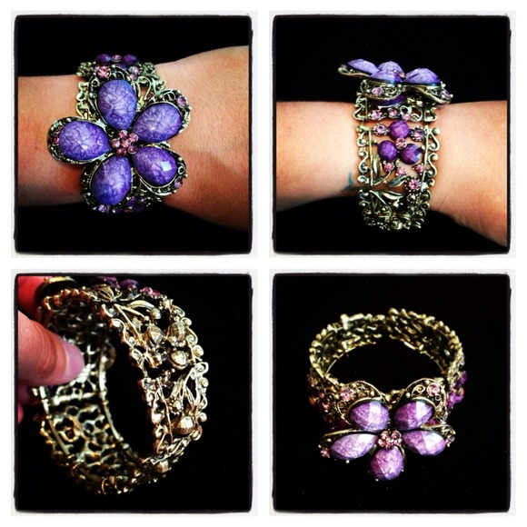 Jewelry - SOLD 12/3/14 HOST PICK! purple 🌸bracelet