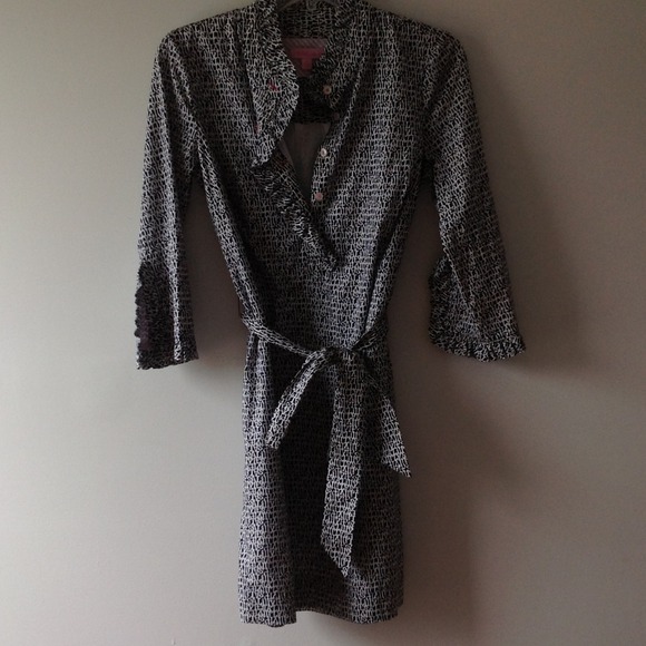 Lilly Pulitzer pull over dress - Picture 1 of 1