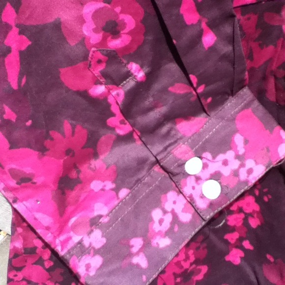 🚫Sold (eBay) 🚫Button Front Shirt - Picture 3 of 3