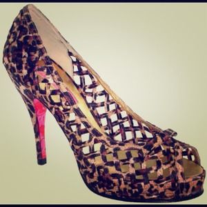Betsy Johnson leopard print heels jalia