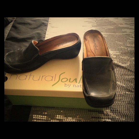 Comfortable, dark brown leather shoes
