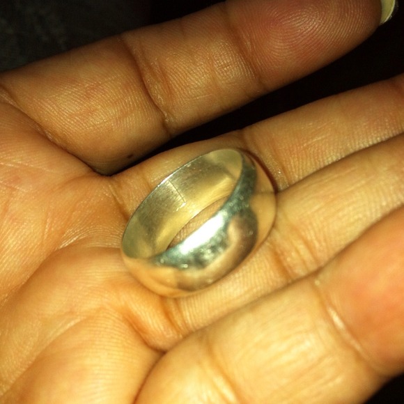 Silver Ring - Picture 2 of 4