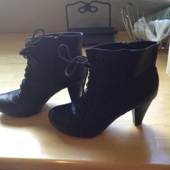 Madden Girl heeled boots