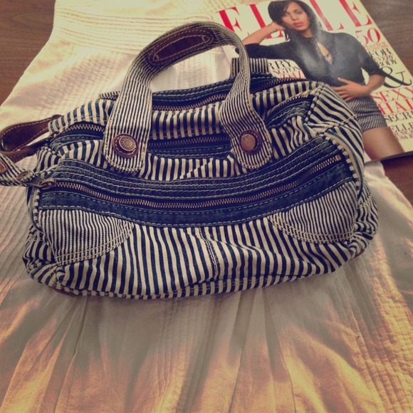 GAP shoulder bag *****SOLD*****