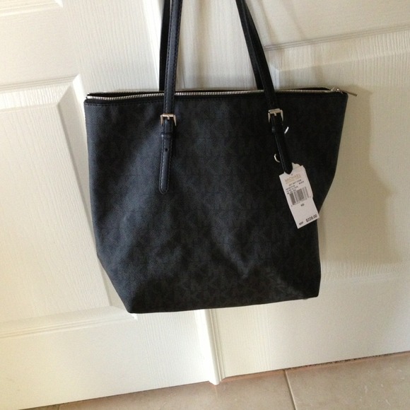 Brand new Authentic Michael Kors purse