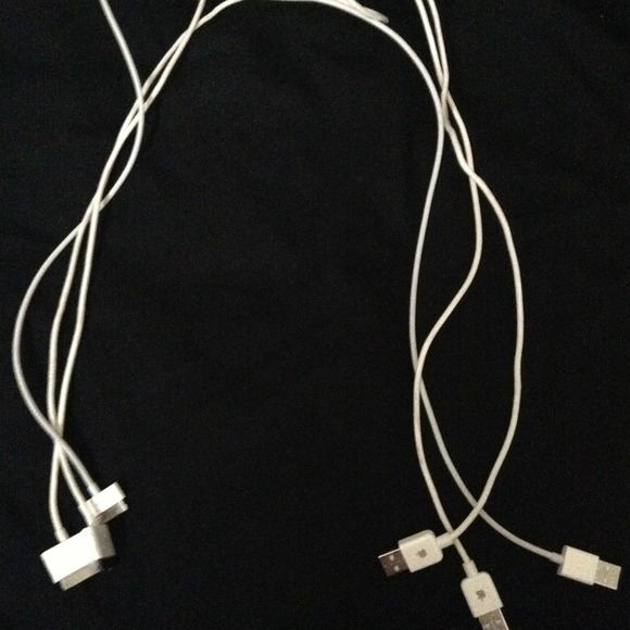 iPod iPhone Apple charger chord