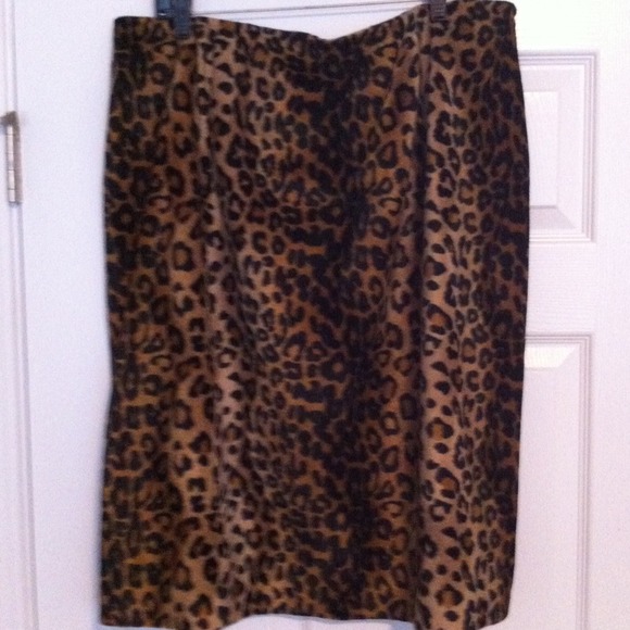 Leopard print skirt 20w