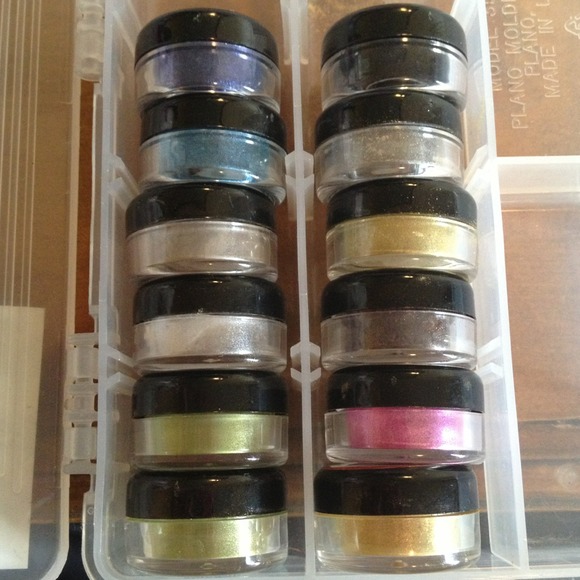 Glamour-doll 12 eye eyeshadows