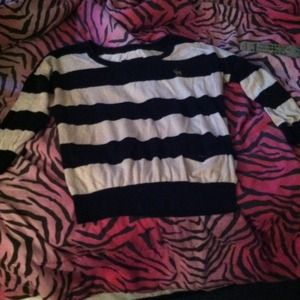 Black and white stripe abercrombie and fitch shirt