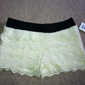 Ivory chrochet shorts