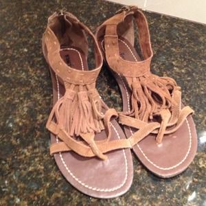 Minnetonka Tribal Tassel Sandal