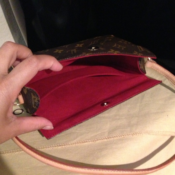 📛SOLD📛Authentic Louis Vuitton - Picture 3 of 4