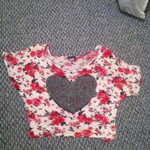 🚫BUNDLED🚫Heart rhinestone floral shirt!