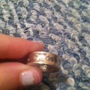 🚫On hold for @giannatorres Tiffany ring size 5