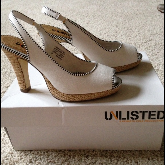 Awesome white and black summer heels sz 6.5