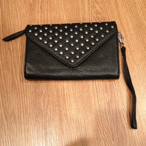 🎉Host Pick!🎉 Black studded clutch