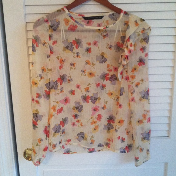 Zara blouse with one ruffle shoulder