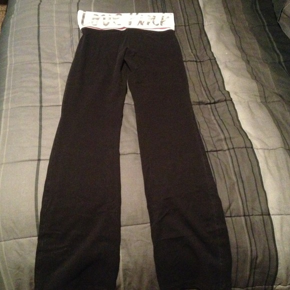 XS Victoria's Secret boot cut yoga pants!