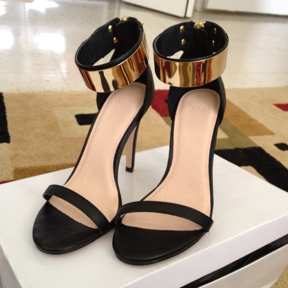 Reduced! Asos metal hongkong heels in black! New