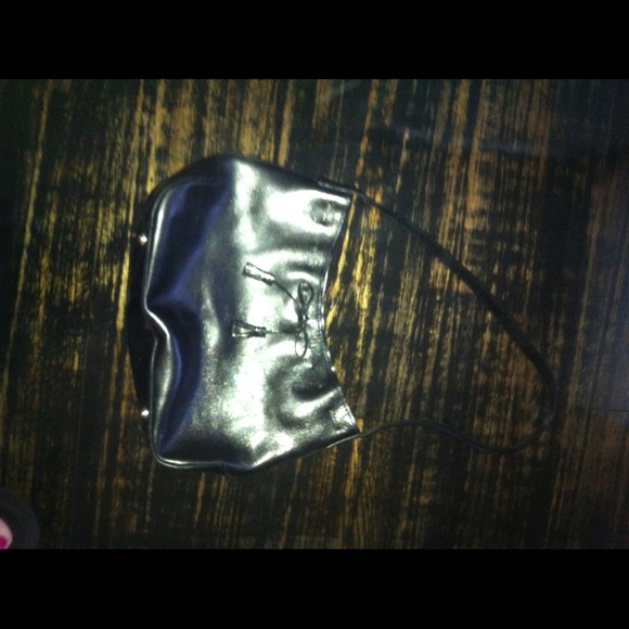 Leather bag