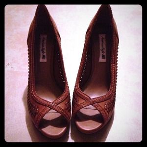🌺American eagle peek a boo high heels🌺 SALE
