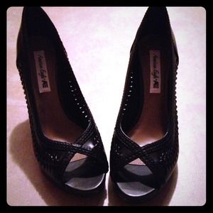 Black American eagle peek a boo heels