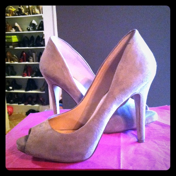 BCBGeneration Shoes - 👠BUNDLED👠 Light gray suede open-toe pumps