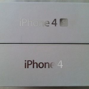 iPhone 4 & iPhone 4S boxes