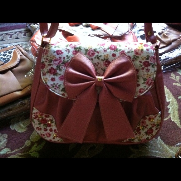 Handbag