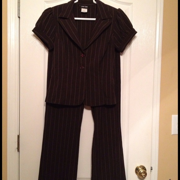 Brown and white pant suit