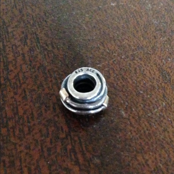 Bundle! Pandora clip and 3 charms
