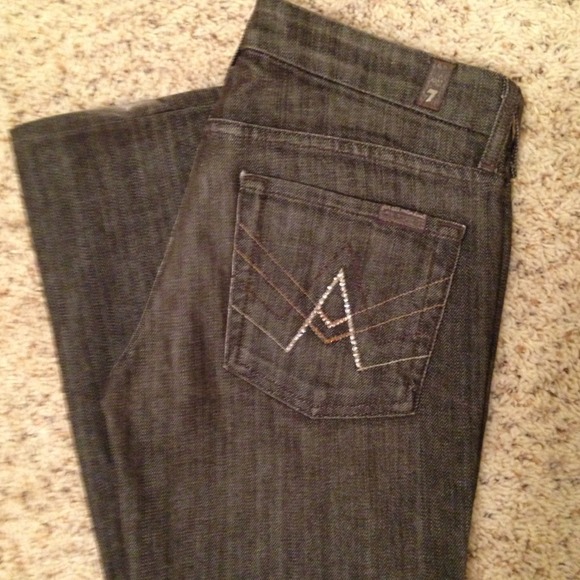 Authentic barely used 7 for all mankind jeans.