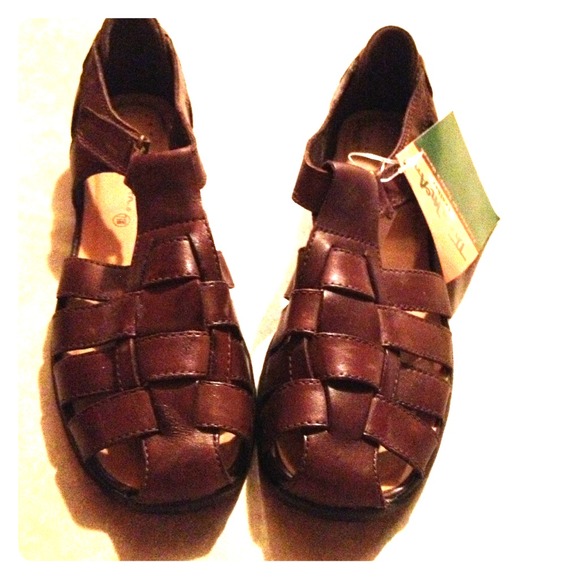 Brown leather sandals