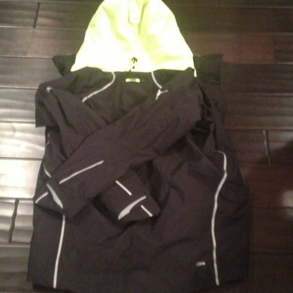 Puma All Weather Inshore jacket - Picture 3 of 4