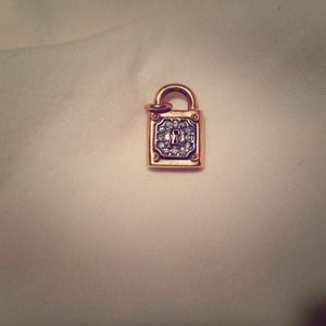 Juicy Couture gold lock necklace charm💛✨