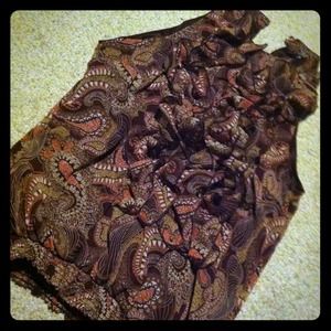 Pattern shirt no sleeves.