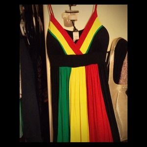 ON HOLD🌸Fun colorful knee length dress