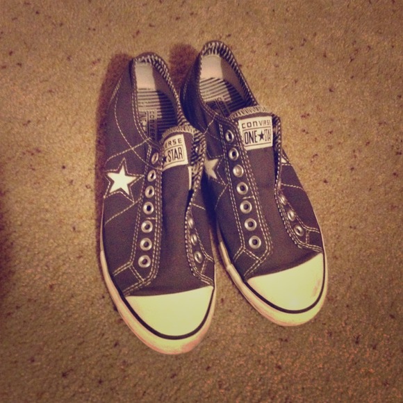 REDUCED💗Converse one star shoes
