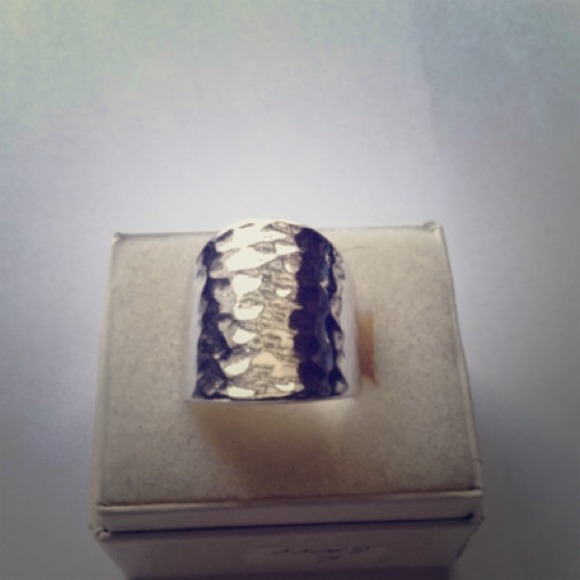 Silver ring $5!!