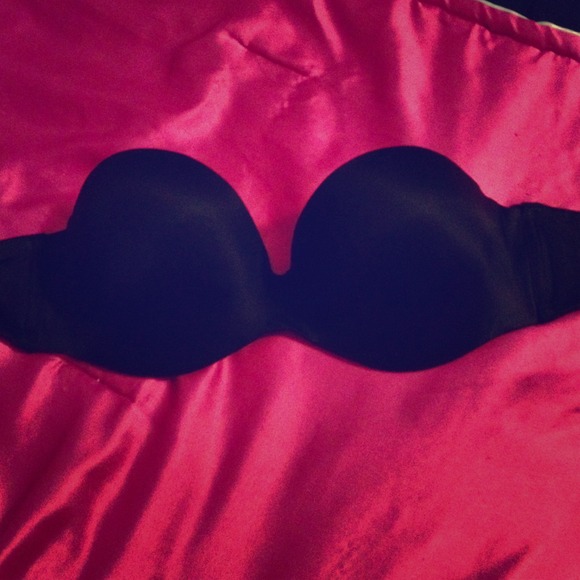 Brand new black bra 36C