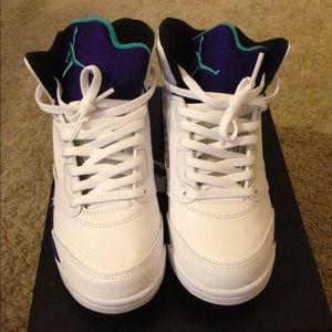 Jordan retro 5 Grapes