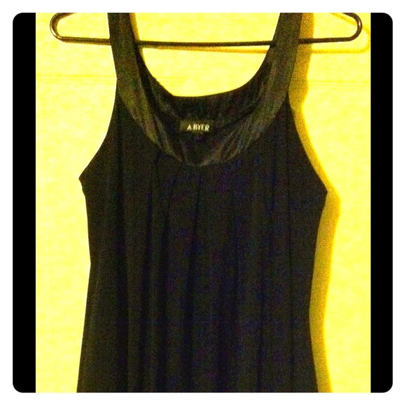 Sexy little black dress!! 😘
