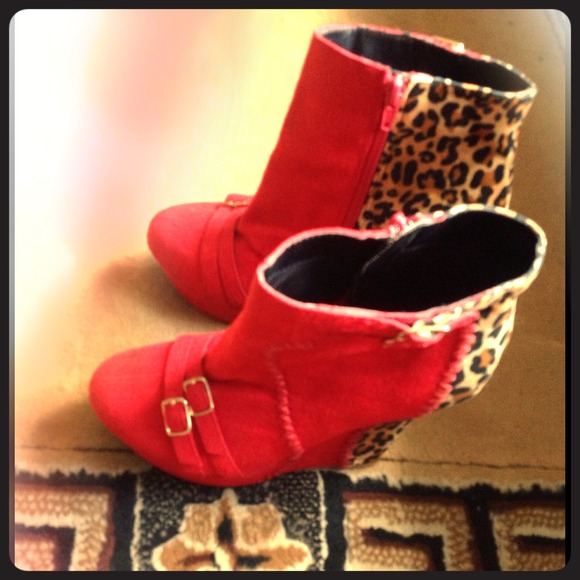 Hell  shoes . - Picture 1 of 1