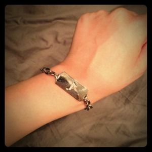 Silver tone music note chain bracelet