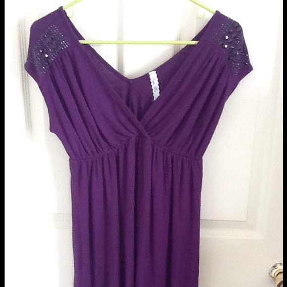 Purple summer dress, great condition.