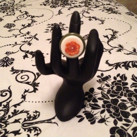 Flower Button Ring