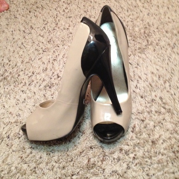 SOLD!!! - Picture 2 of 4